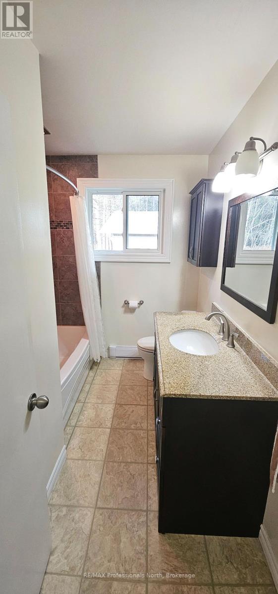 62 Riverside Drive, Huntsville, Ontario  P1H 1R6 - Photo 18 - X12573816