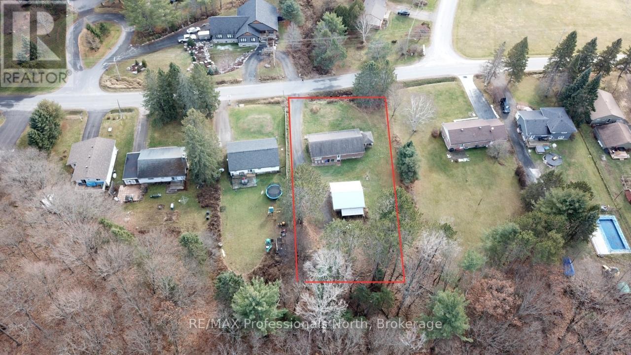 62 Riverside Drive, Huntsville, Ontario  P1H 1R6 - Photo 4 - X12573816