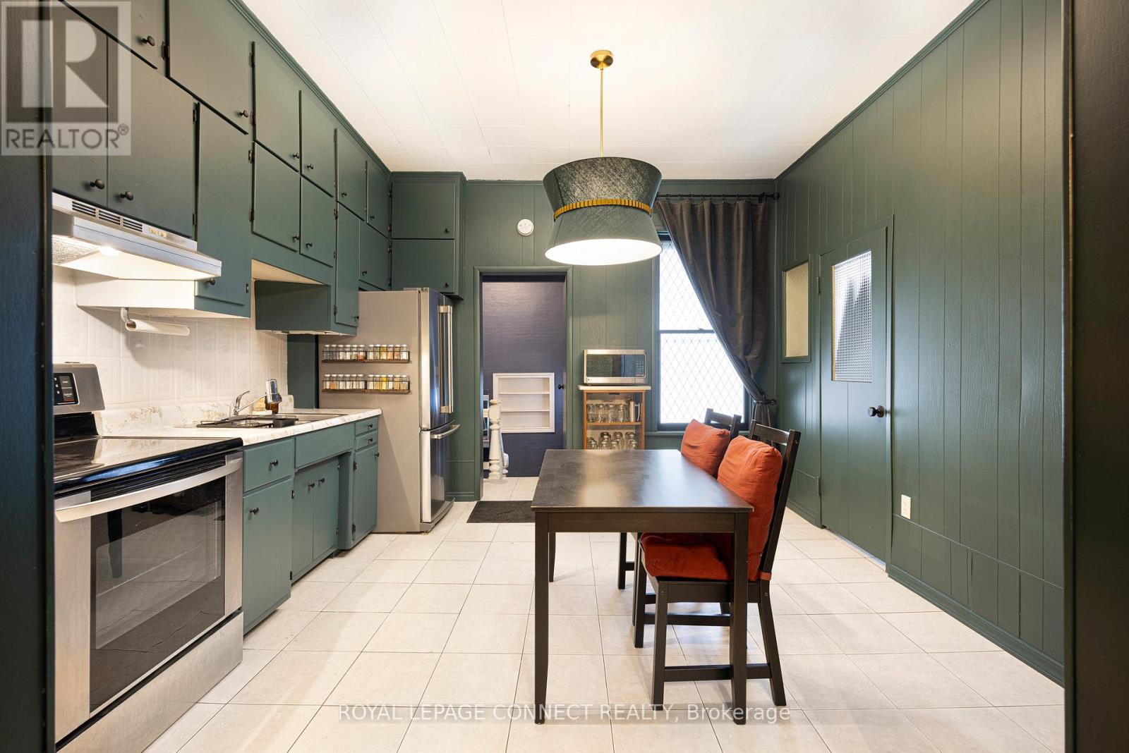 Main - 443 Lansdowne Avenue, Toronto, Ontario  M6H 3Y2 - Photo 5 - C12573806