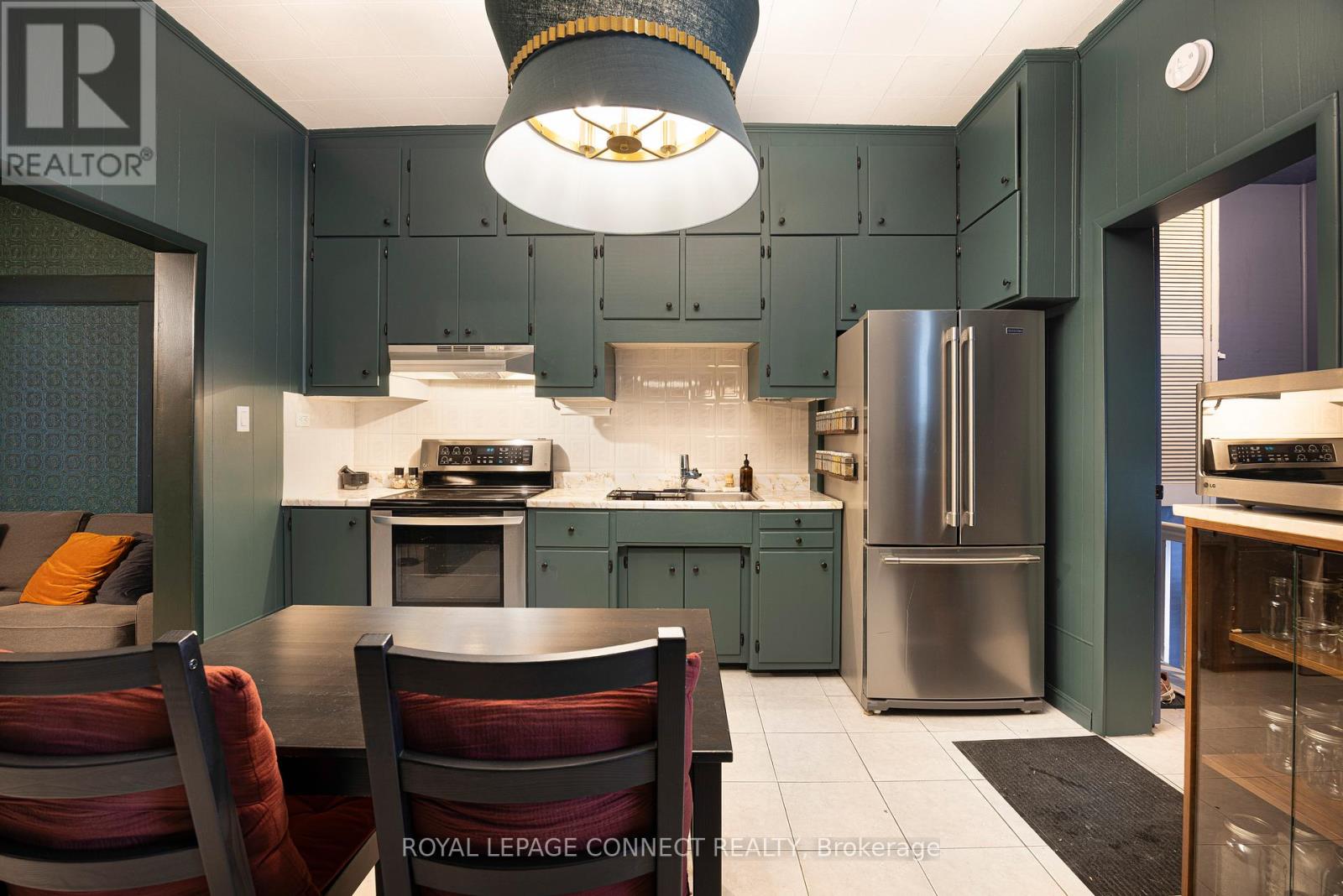 Main - 443 Lansdowne Avenue, Toronto, Ontario  M6H 3Y2 - Photo 6 - C12573806