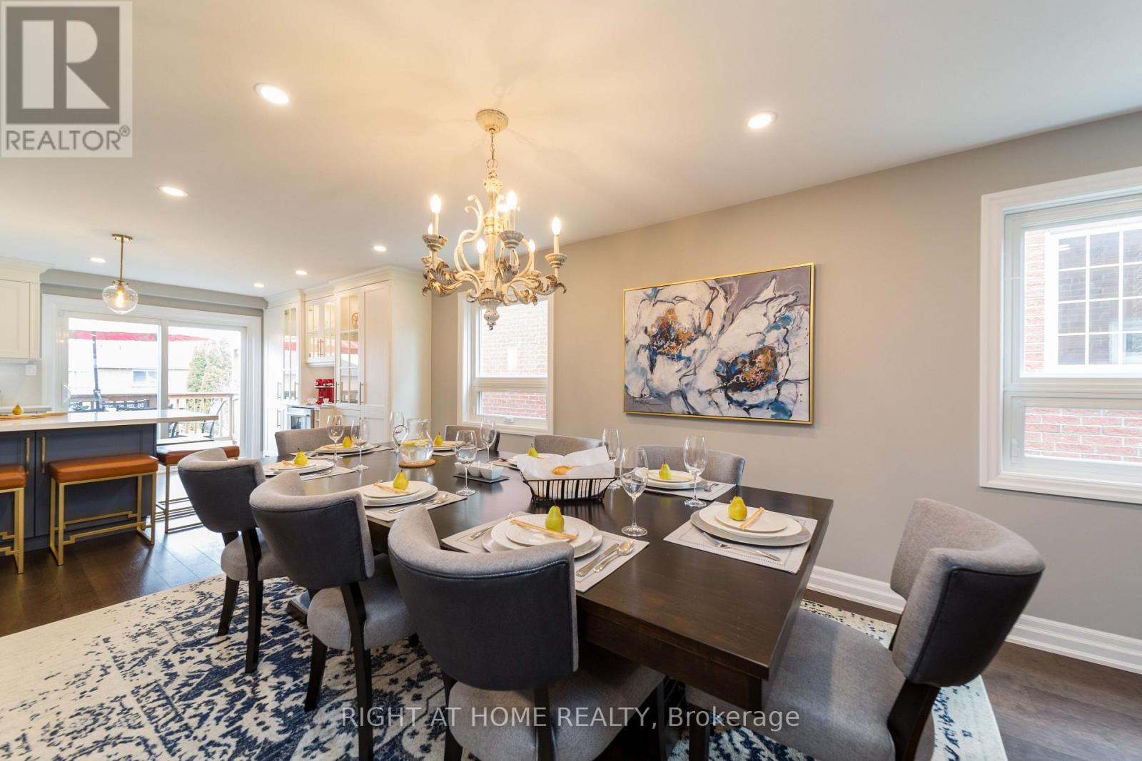 53 Primeau Drive, Aurora, Ontario  L4G 6Z3 - Photo 10 - N12573810