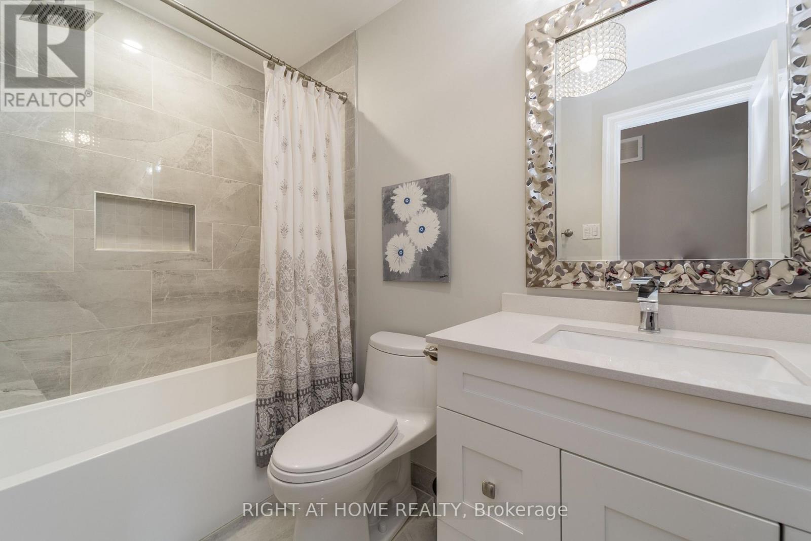 53 Primeau Drive, Aurora, Ontario  L4G 6Z3 - Photo 23 - N12573810