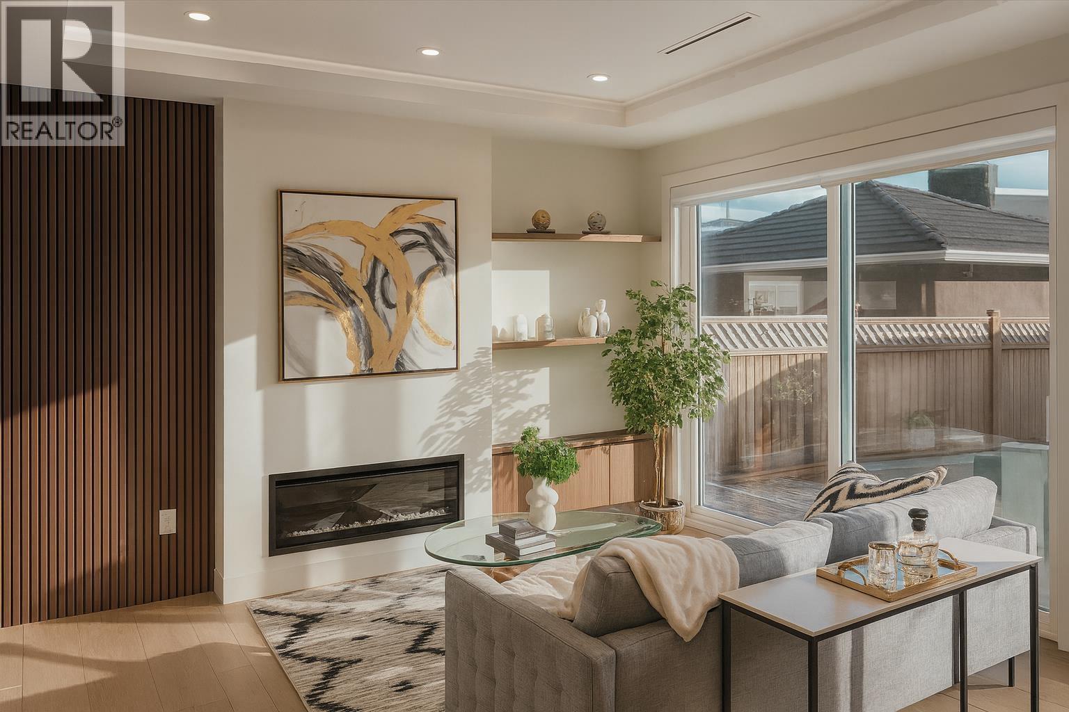 2 4650 Gothard Street, Vancouver, British Columbia  V5R 3K7 - Photo 5 - R3068401