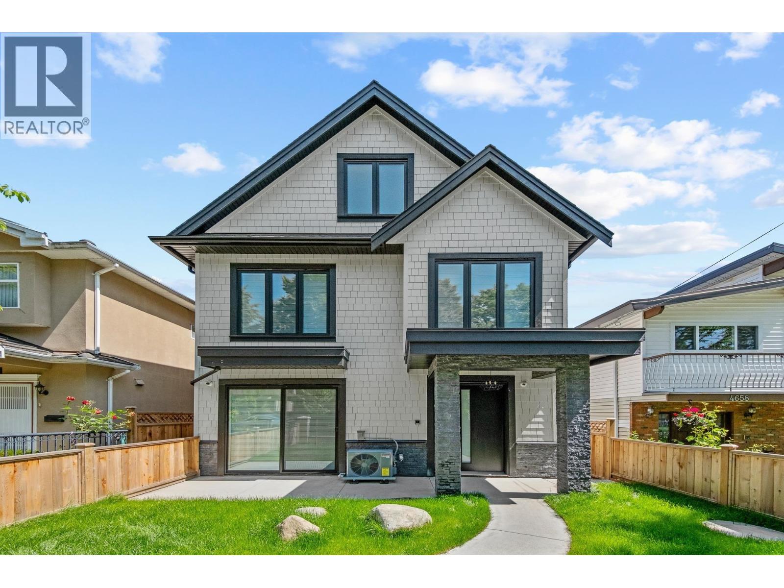 1 4650 GOTHARD STREET, Vancouver, British Columbia