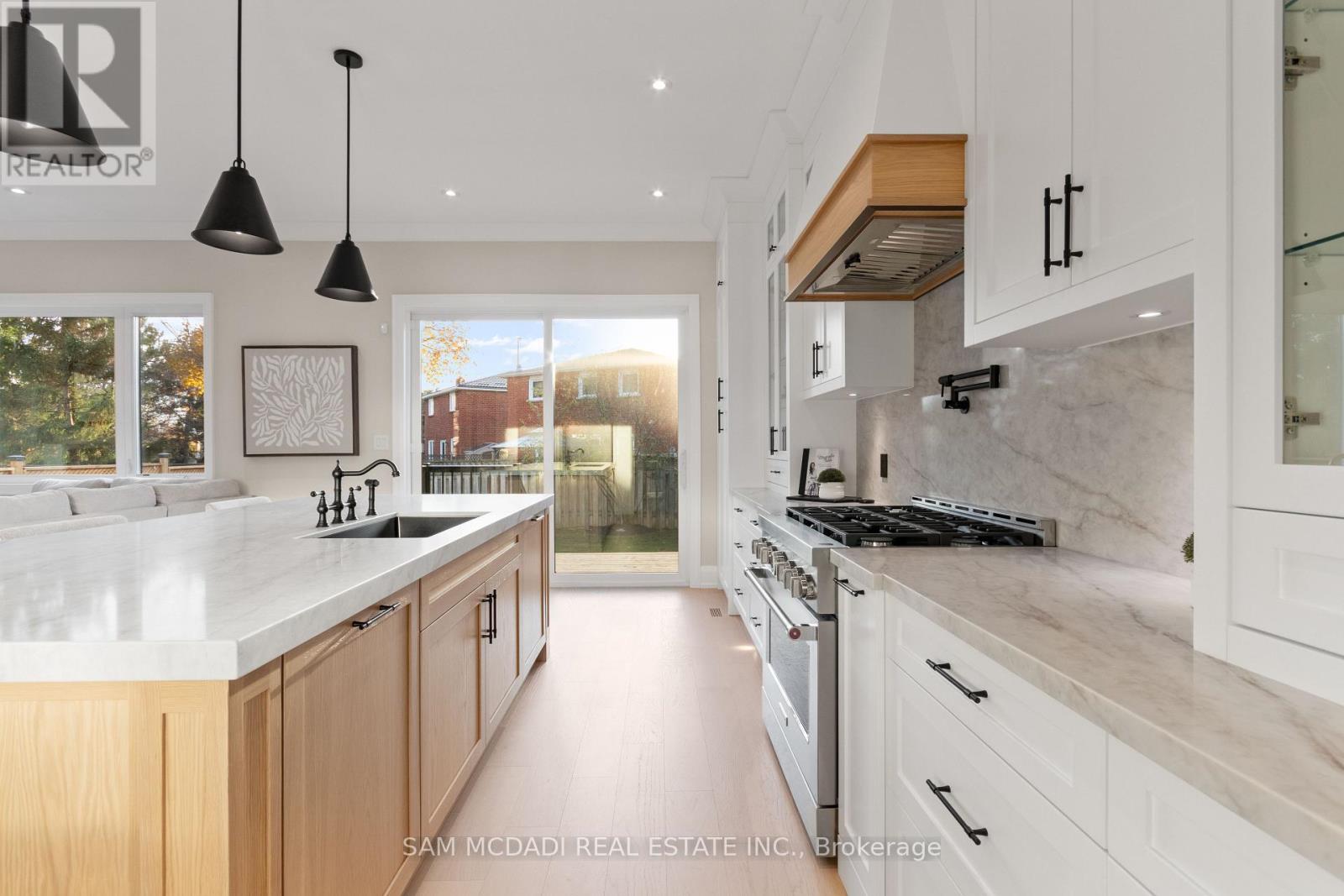 4584 Full Moon Circle, Mississauga, Ontario  L4Z 2N6 - Photo 16 - W12573820