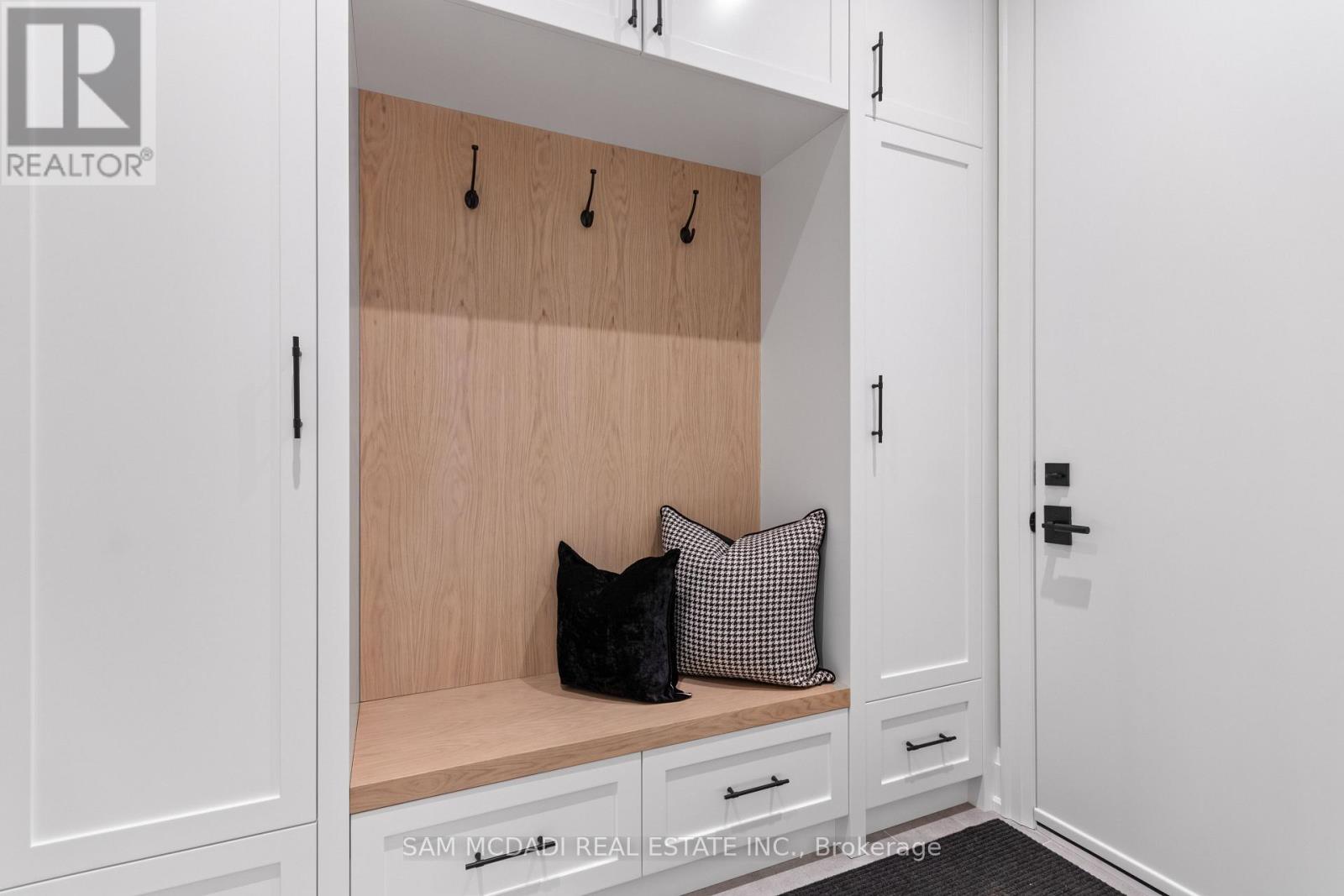 4584 Full Moon Circle, Mississauga, Ontario  L4Z 2N6 - Photo 21 - W12573820