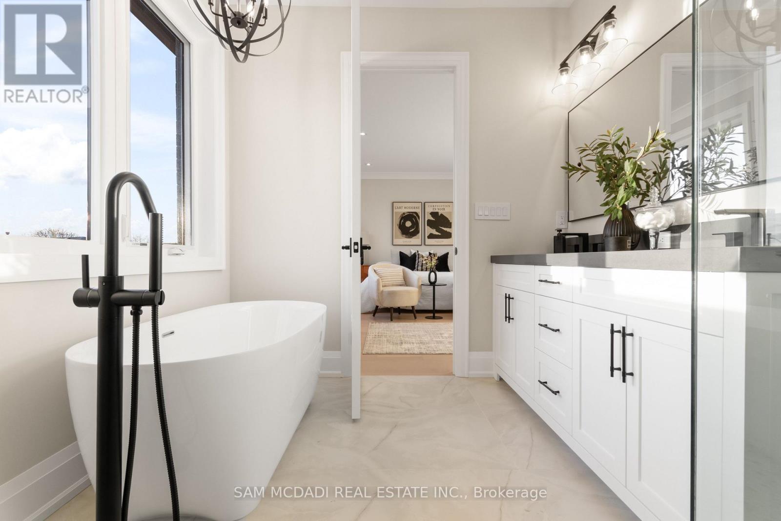 4584 Full Moon Circle, Mississauga, Ontario  L4Z 2N6 - Photo 28 - W12573820