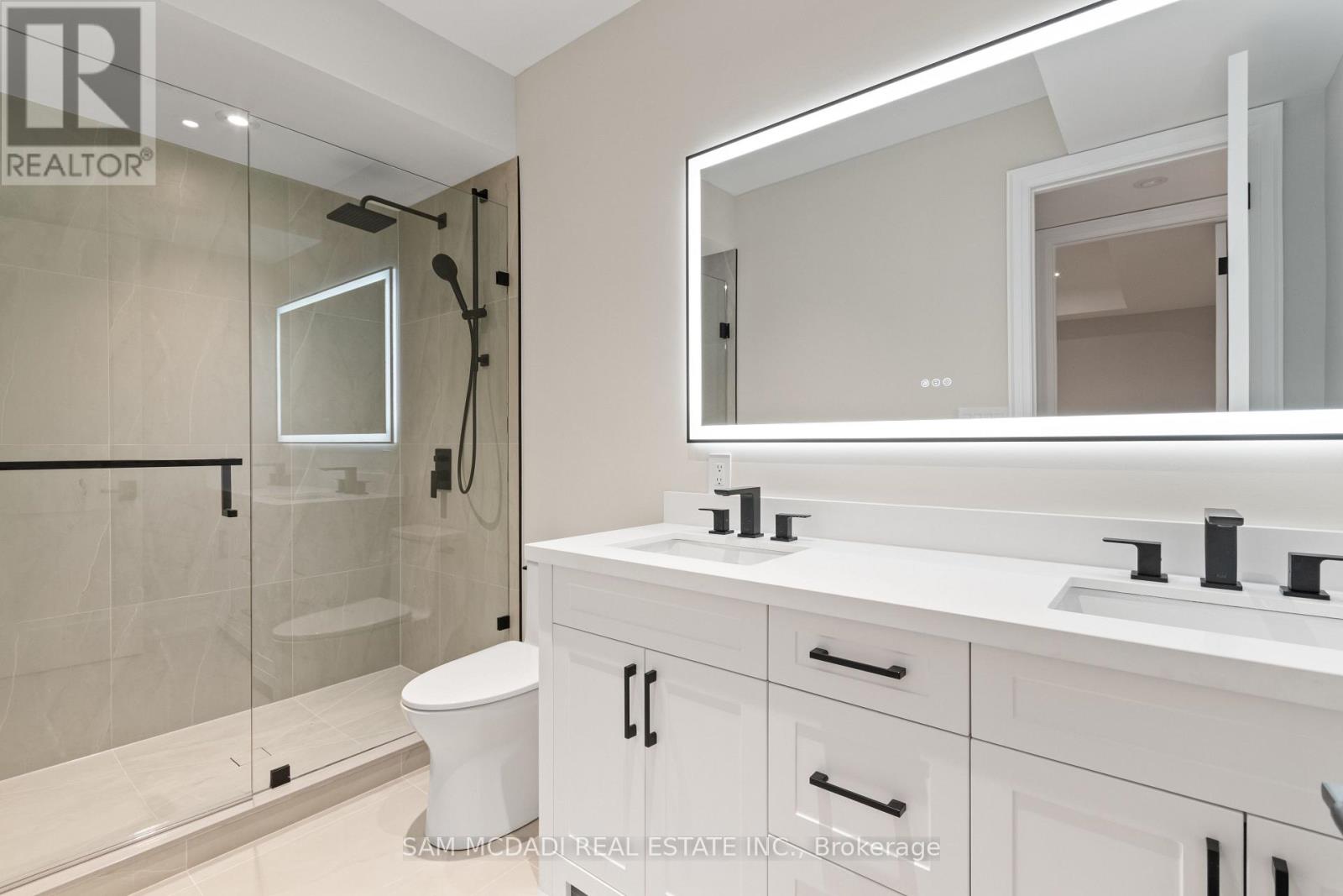 4584 Full Moon Circle, Mississauga, Ontario  L4Z 2N6 - Photo 44 - W12573820