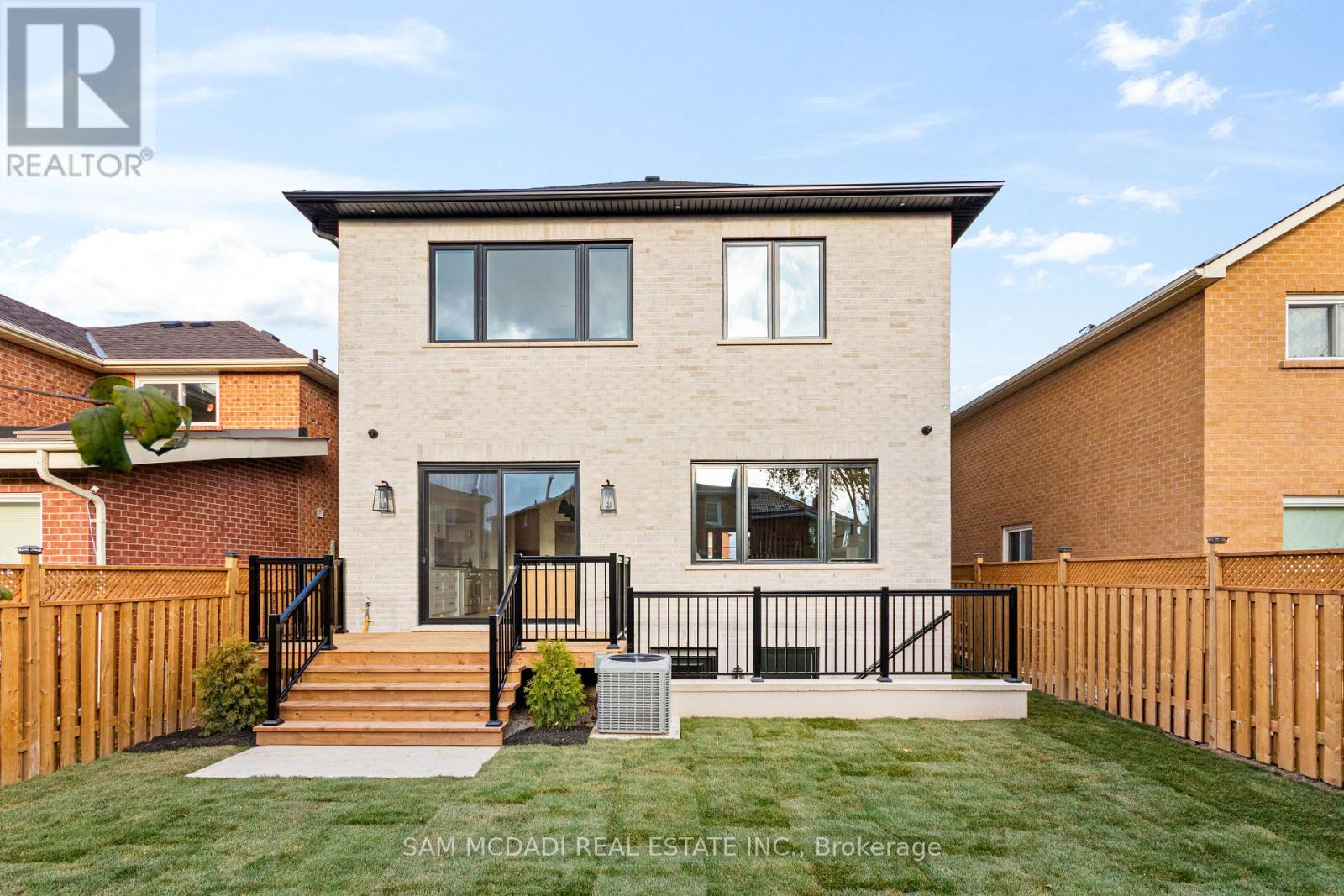 4584 Full Moon Circle, Mississauga, Ontario  L4Z 2N6 - Photo 47 - W12573820