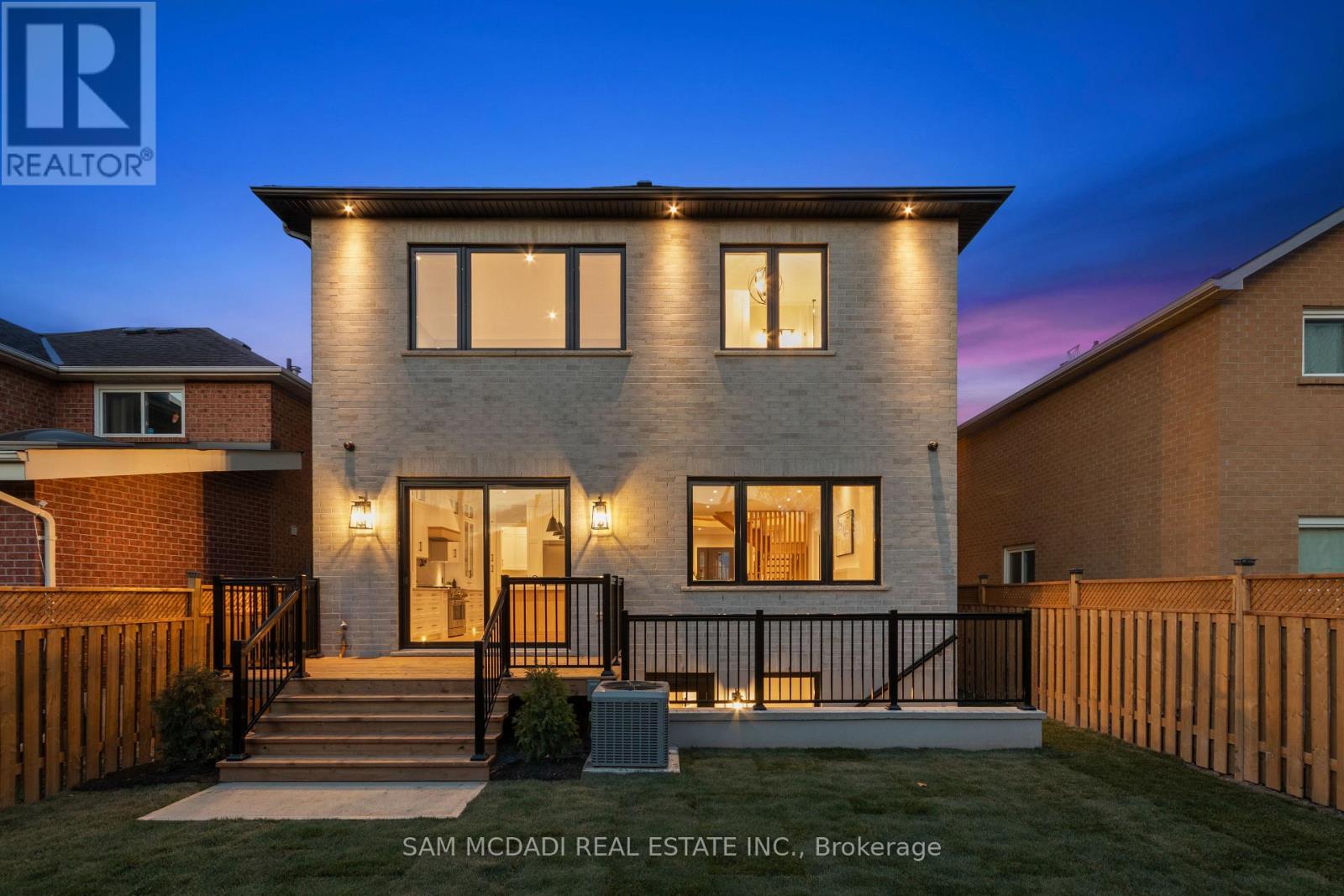 4584 Full Moon Circle, Mississauga, Ontario  L4Z 2N6 - Photo 48 - W12573820