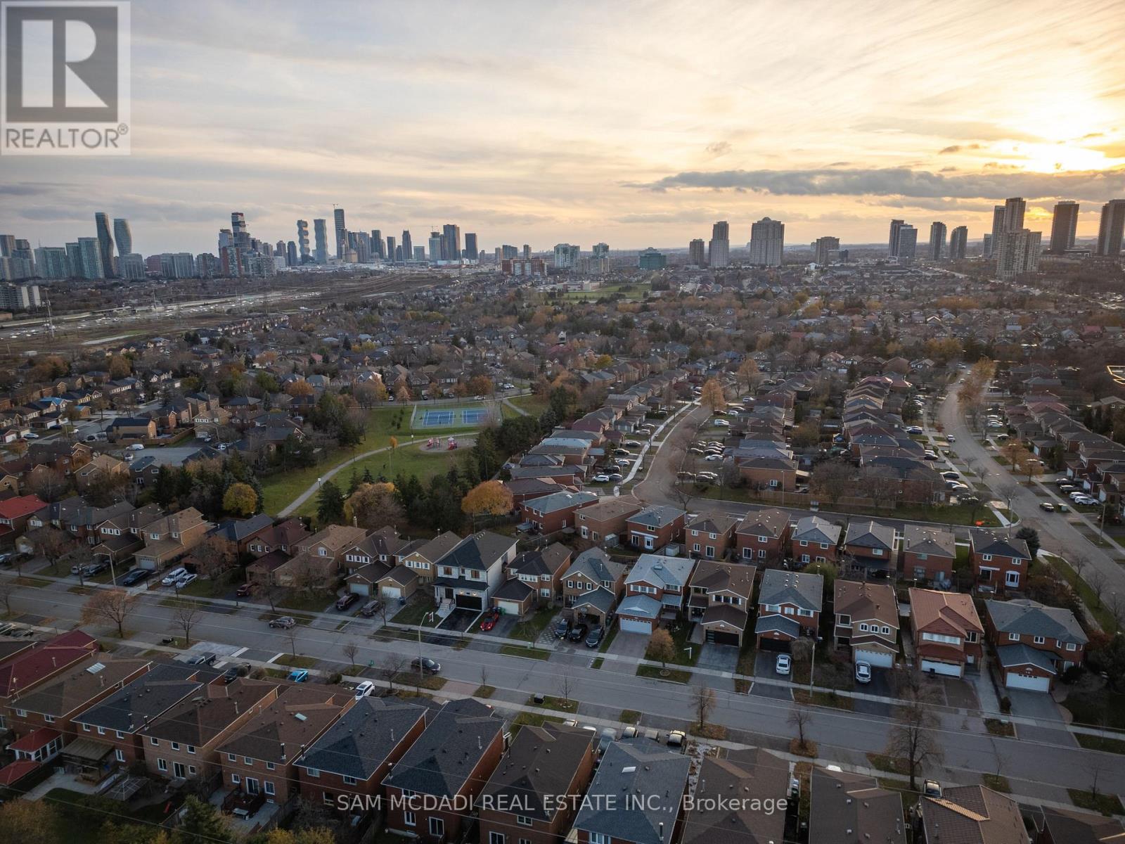 4584 Full Moon Circle, Mississauga, Ontario  L4Z 2N6 - Photo 50 - W12573820