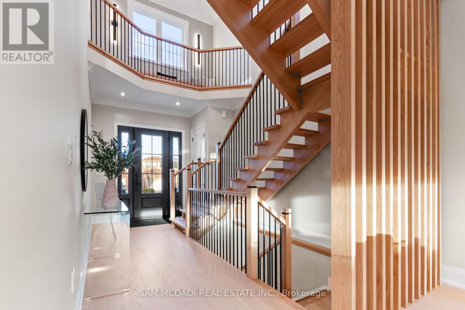 4584 Full Moon Circle, Mississauga, Ontario  L4Z 2N6 - Photo 6 - W12573820