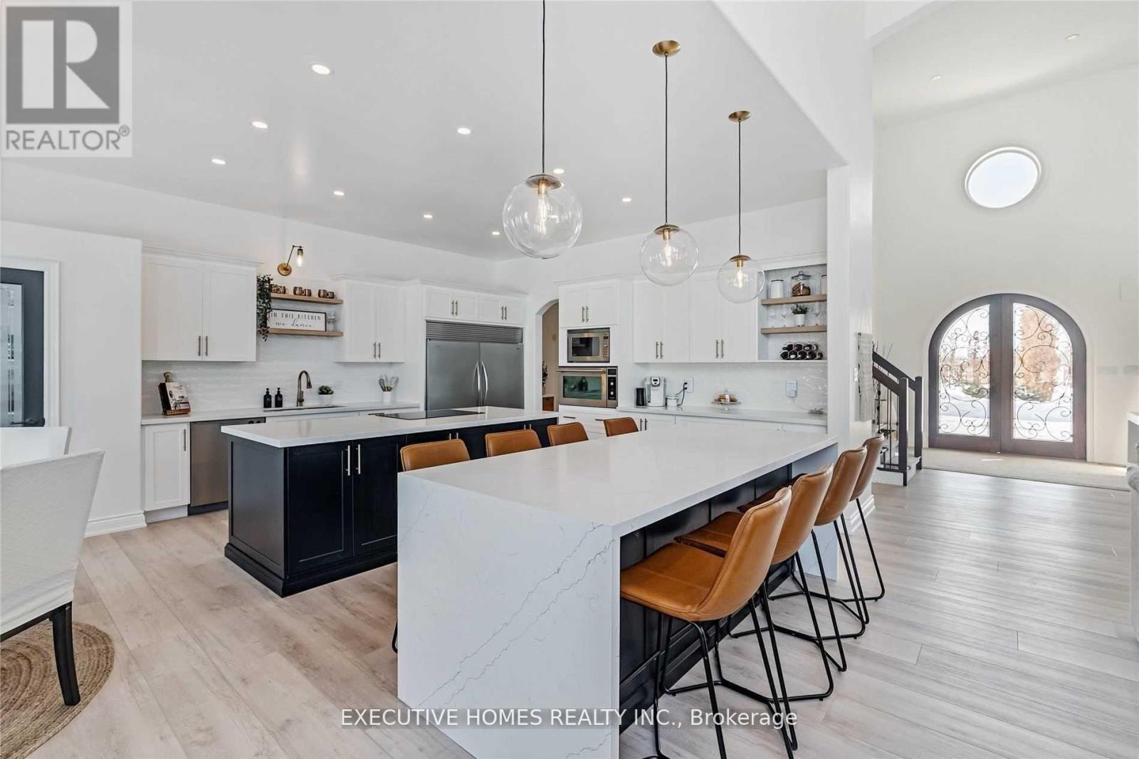 769 Mud Street E, Hamilton, Ontario  L8J 3B9 - Photo 5 - X12573794