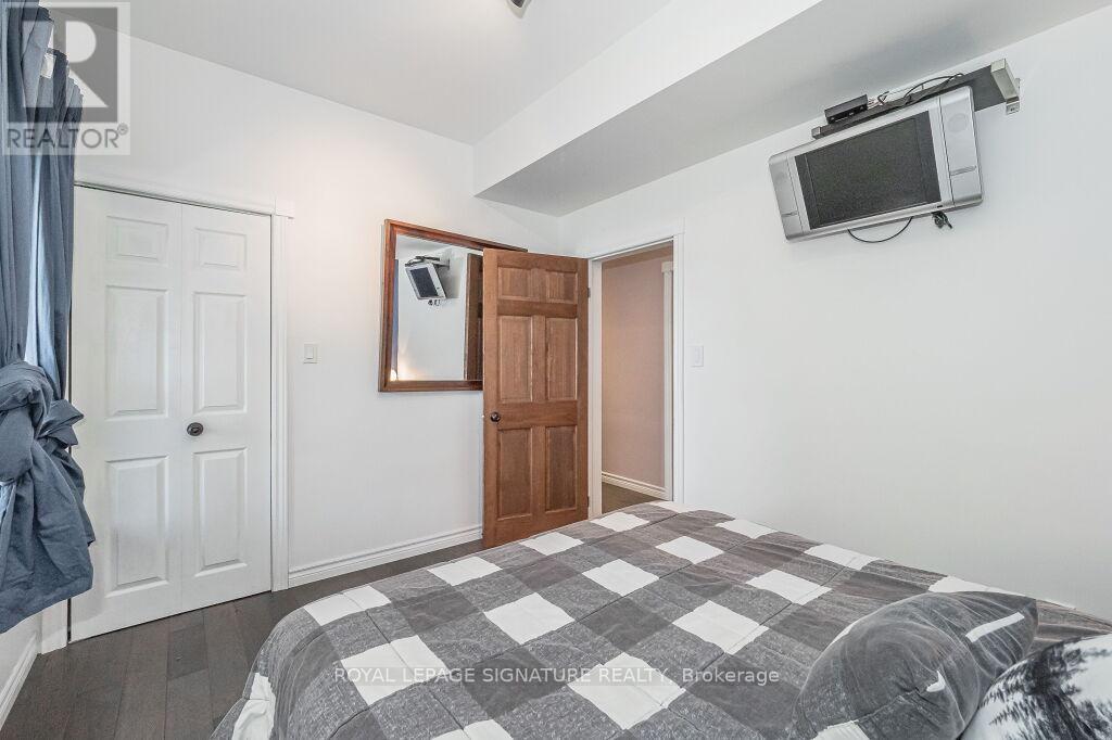 1127 Sunny Lake Road, Gravenhurst, Ontario  P1P 0G3 - Photo 23 - X12573804