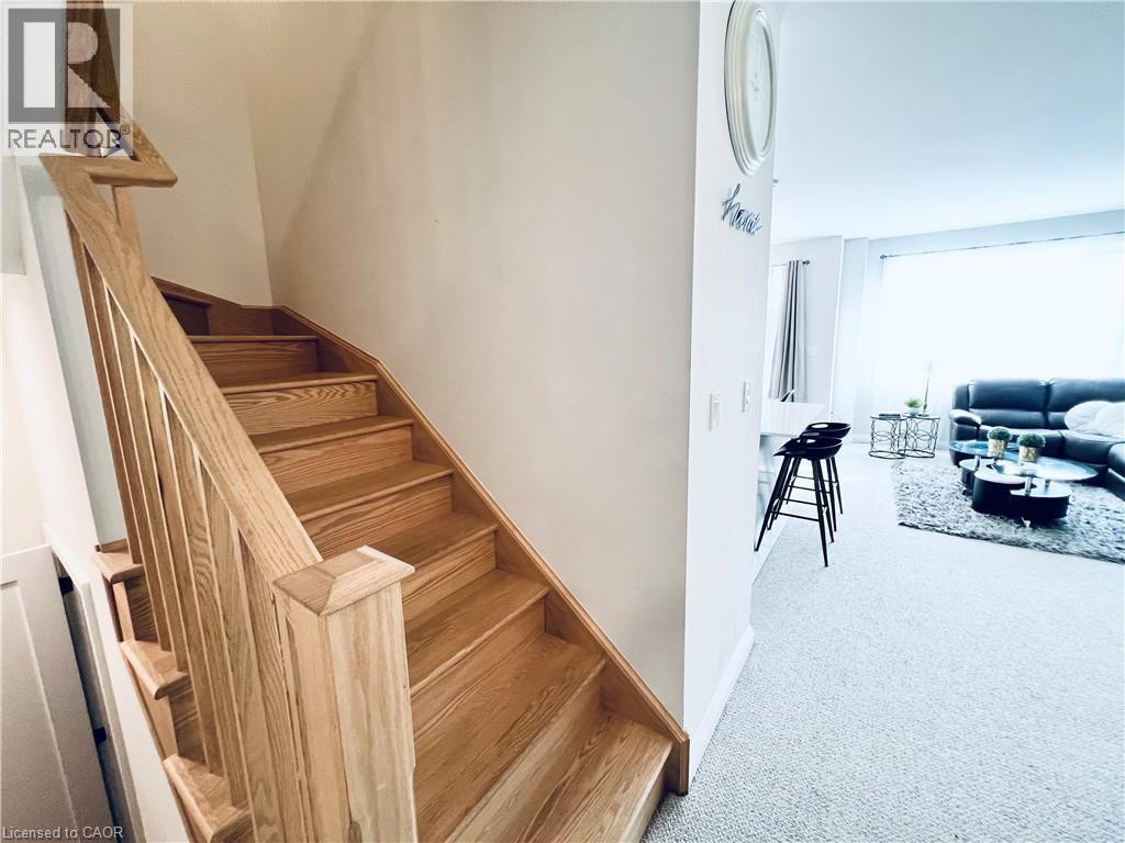 11 Cherry Blossom Heights, Hamilton, Ontario L9B 0E9 - Photo 17 - 40786777