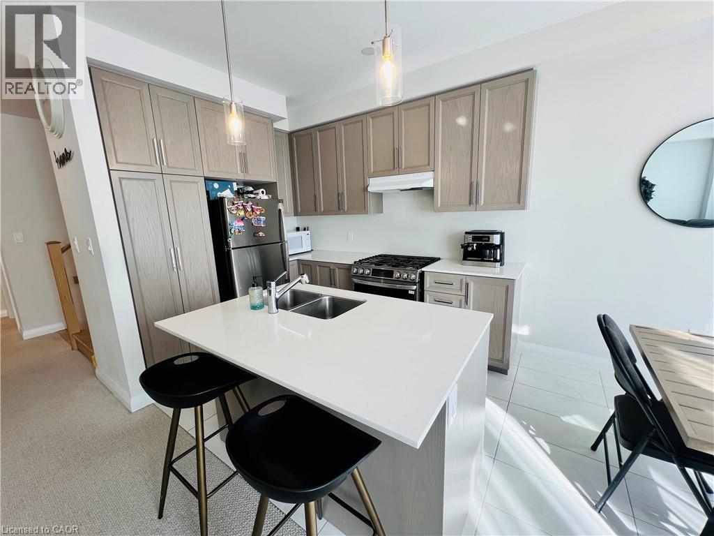 11 Cherry Blossom Heights, Hamilton, Ontario L9B 0E9 - Photo 7 - 40786777