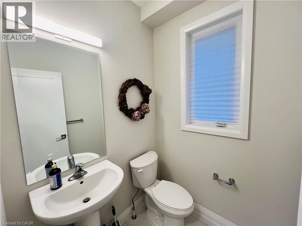 11 Cherry Blossom Heights, Hamilton, Ontario L9B 0E9 - Photo 16 - 40786777