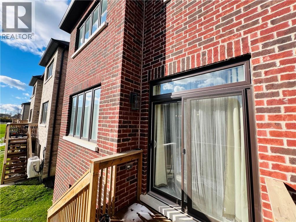 11 Cherry Blossom Heights, Hamilton, Ontario L9B 0E9 - Photo 30 - 40786777