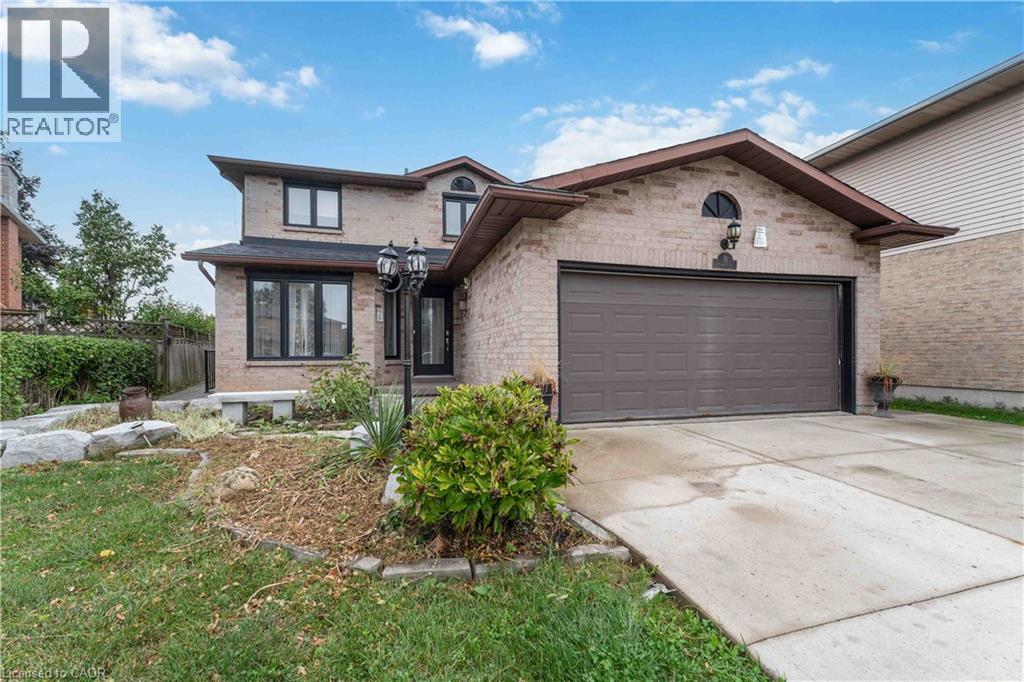 15 ANITA Court, Hamilton, Ontario