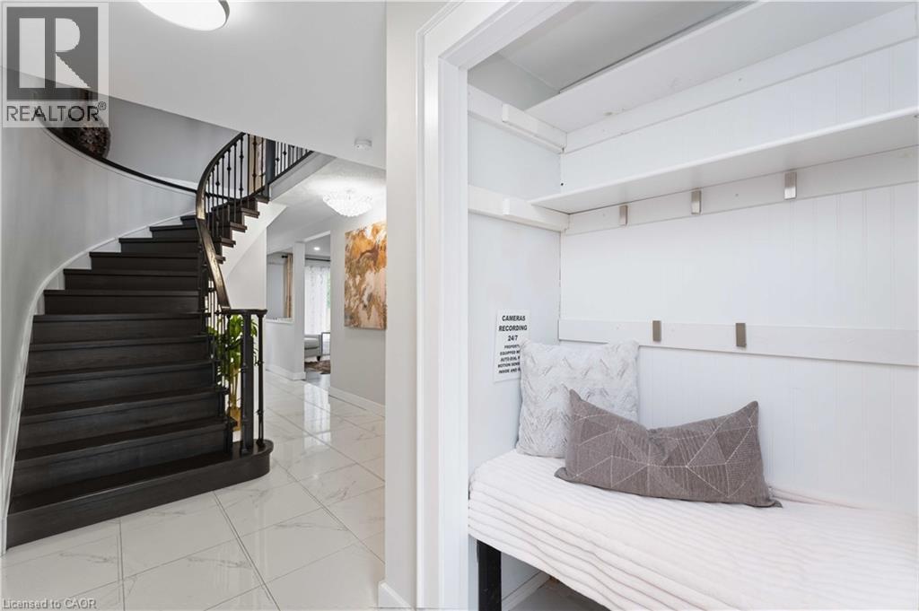 15 Anita Court, Hamilton, Ontario  L8W 3A5 - Photo 5 - 40790342