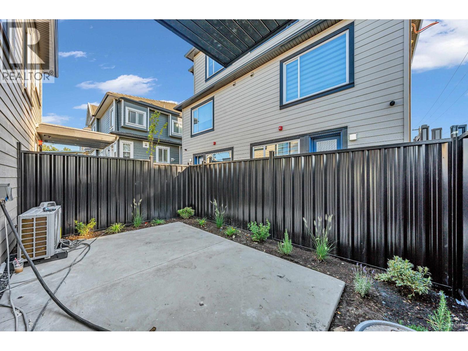 1 2703 East 3rd Avenue, Vancouver, British Columbia  V5M 1H3 - Photo 9 - R3069881