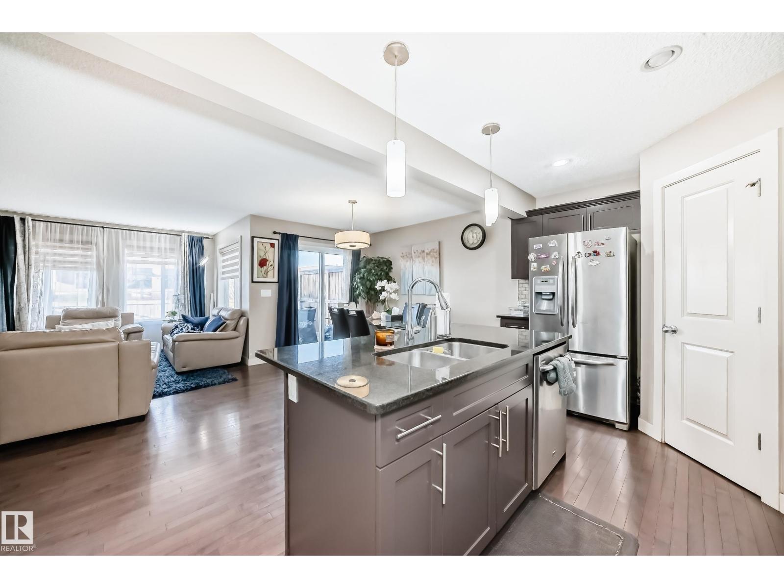 1717 Hammond Cr Nw Nw, Edmonton, Alberta  T6M 0N1 - Photo 6 - E4466669