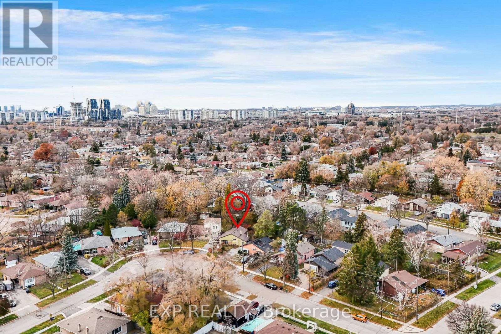 26 LAKELAND CRESCENT, Toronto, Ontario