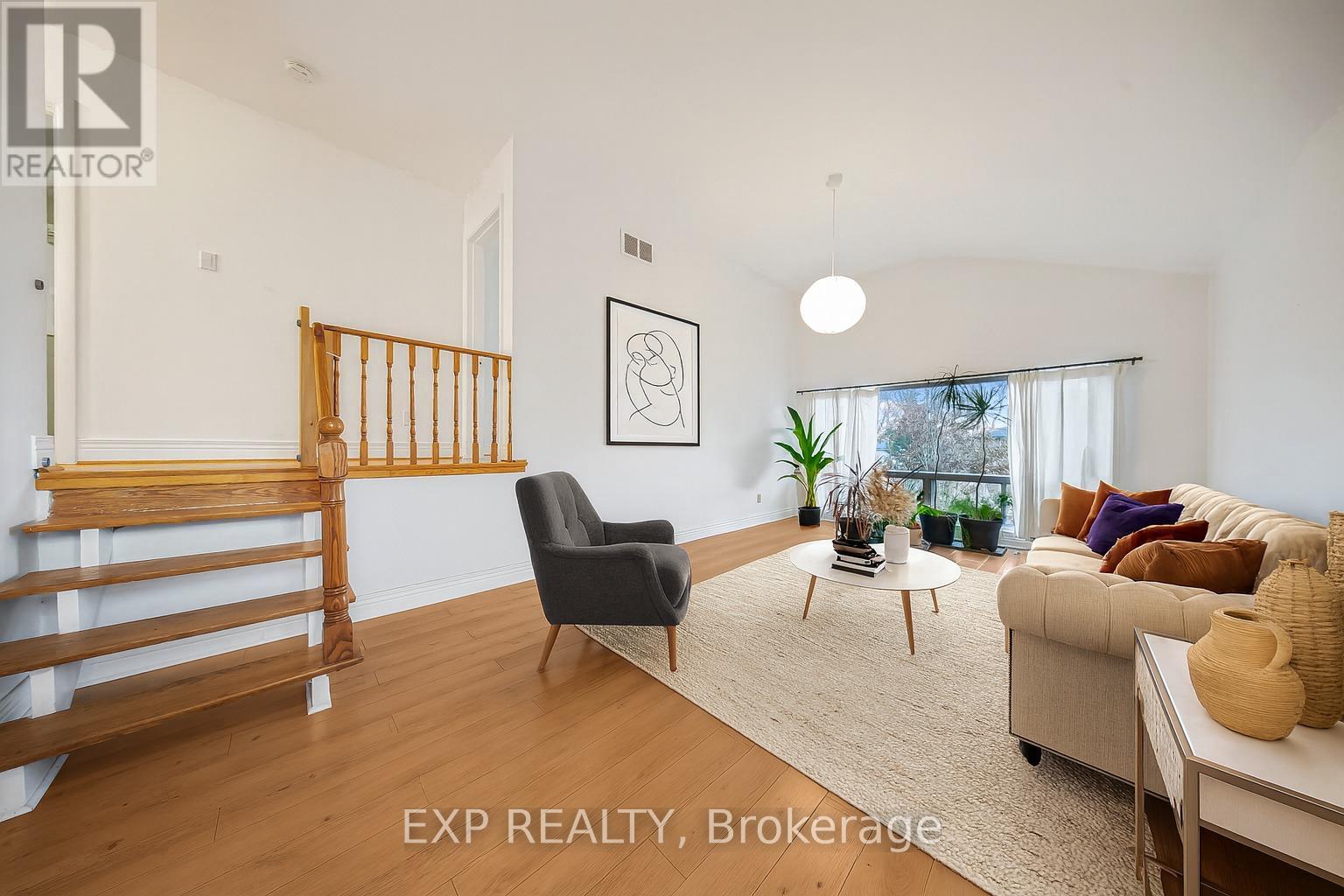 26 Lakeland Crescent, Toronto, Ontario  M1G 2L3 - Photo 4 - E12569892