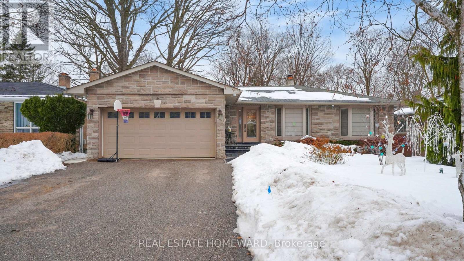 34 Delair Crescent, Markham, Ontario L3T 2M4 - Photo 2 - N12573830