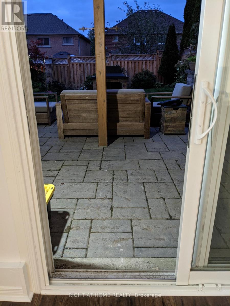 53 Primeau Drive, Aurora, Ontario L4G 6Z3 - Photo 12 - N12573832