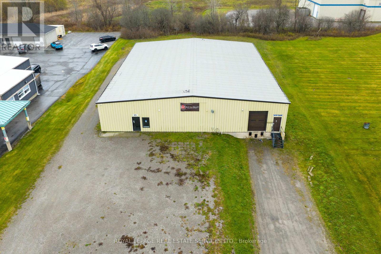 625 Industrial Drive, Fort Erie, Ontario  L2A 5M4 - Photo 2 - X12572396