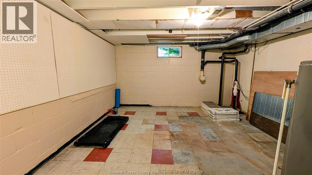 921 Grand Marais Road West, Windsor, Ontario  N9E 1C2 - Photo 23 - 25027329