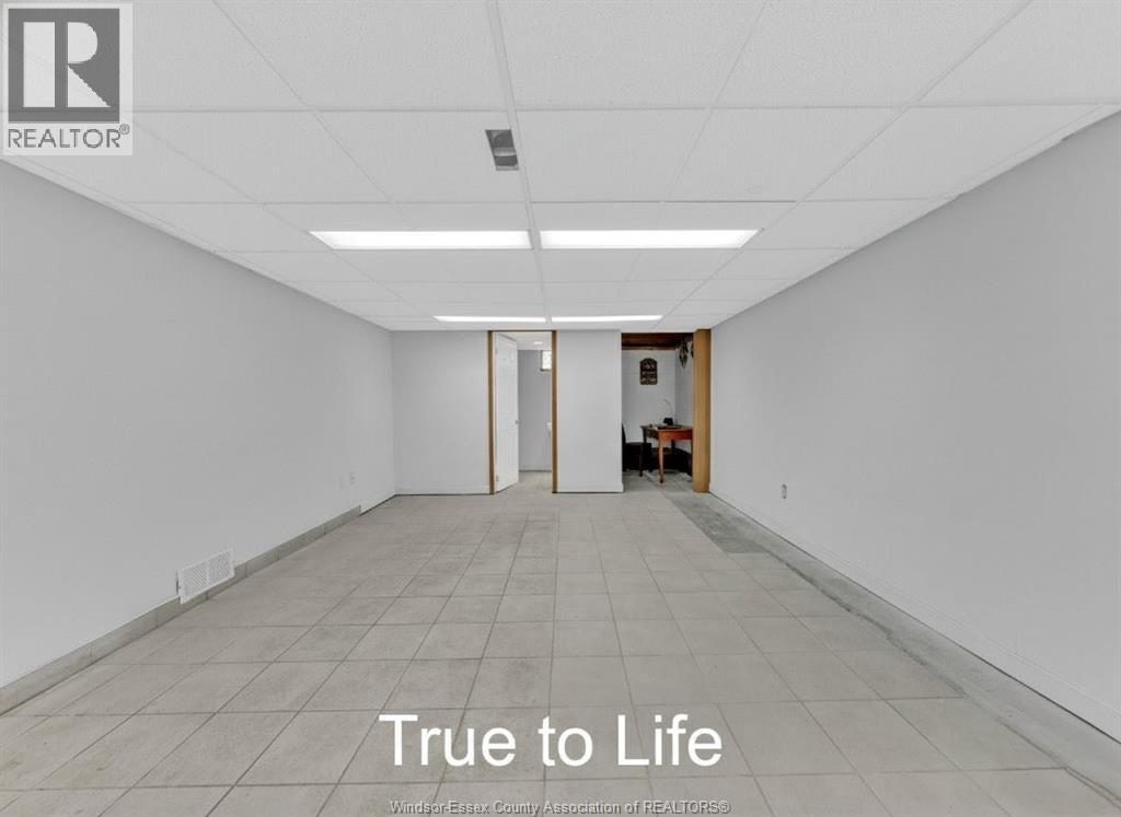 921 Grand Marais Road West, Windsor, Ontario  N9E 1C2 - Photo 16 - 25027329