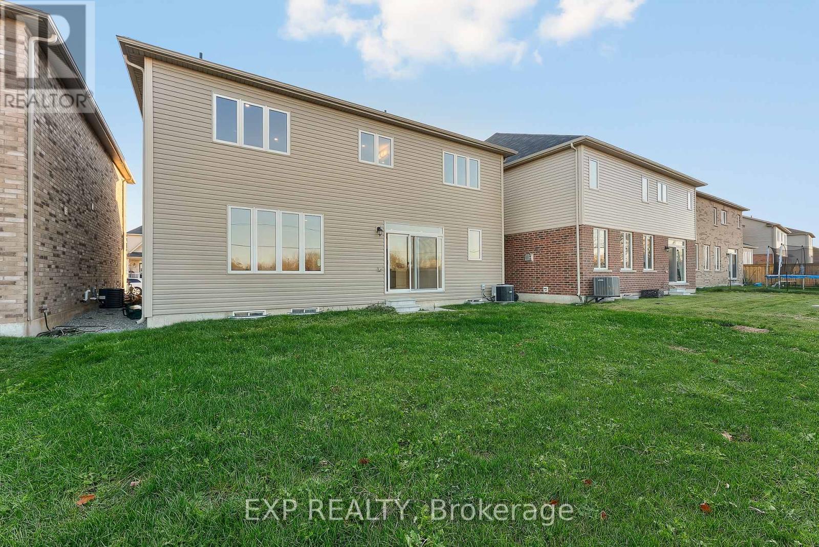 24 Esther Crescent, Thorold, Ontario L3B 5N5 - Photo 25 - X12551268