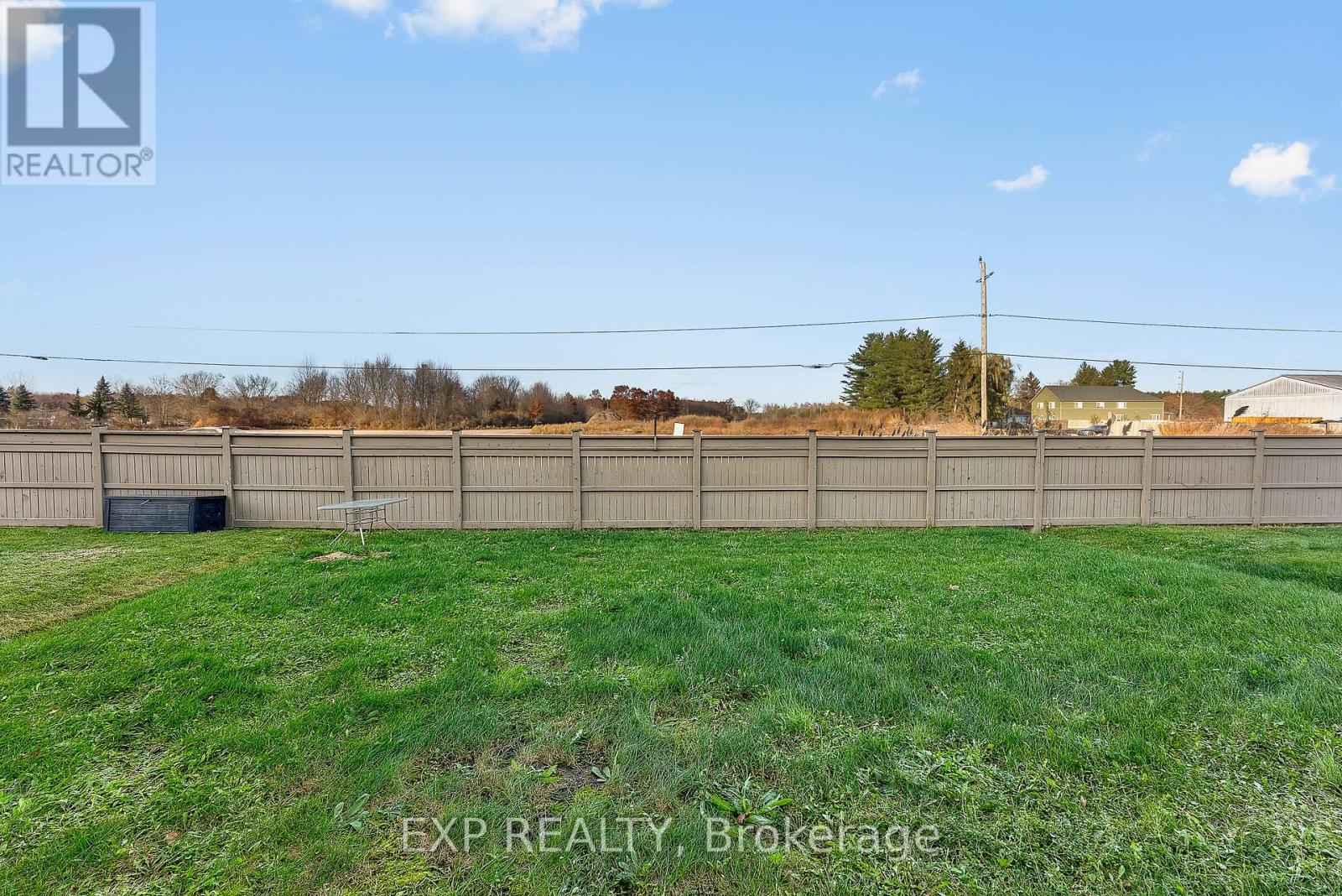 24 Esther Crescent, Thorold, Ontario L3B 5N5 - Photo 24 - X12551268