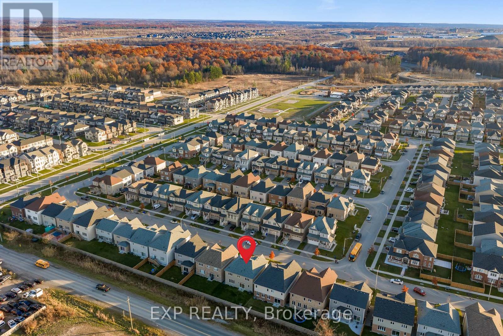 24 Esther Crescent, Thorold, Ontario L3B 5N5 - Photo 4 - X12551268