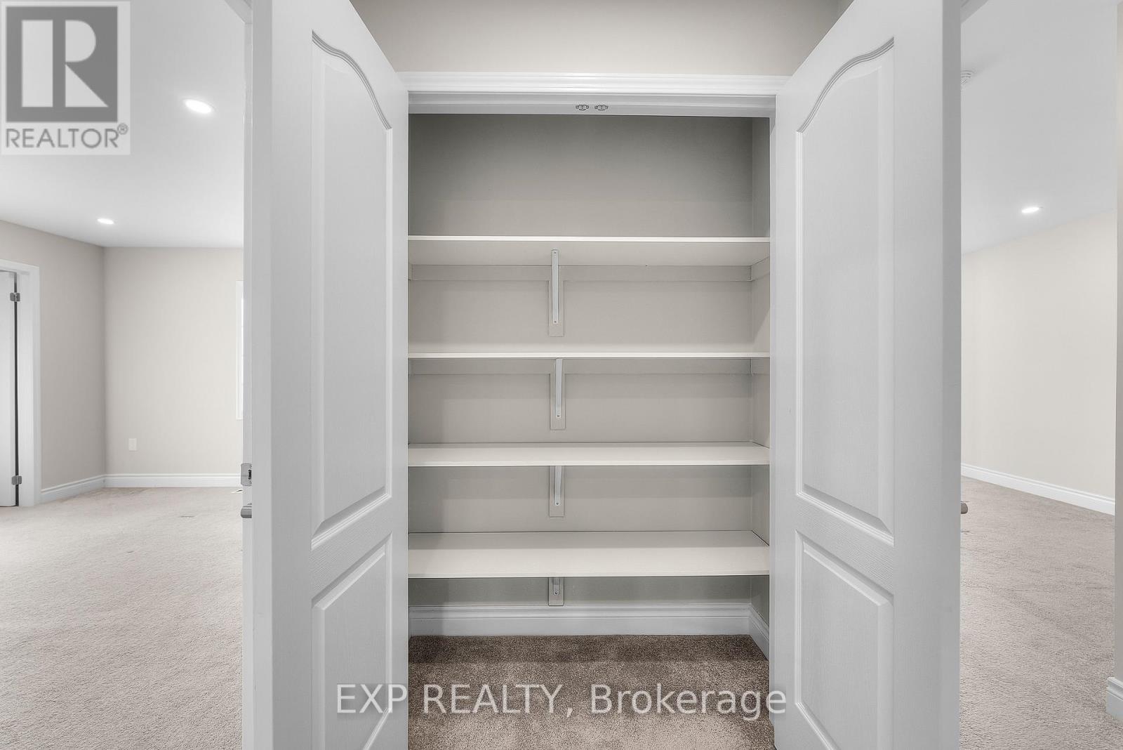 24 Esther Crescent, Thorold, Ontario L3B 5N5 - Photo 40 - X12551268