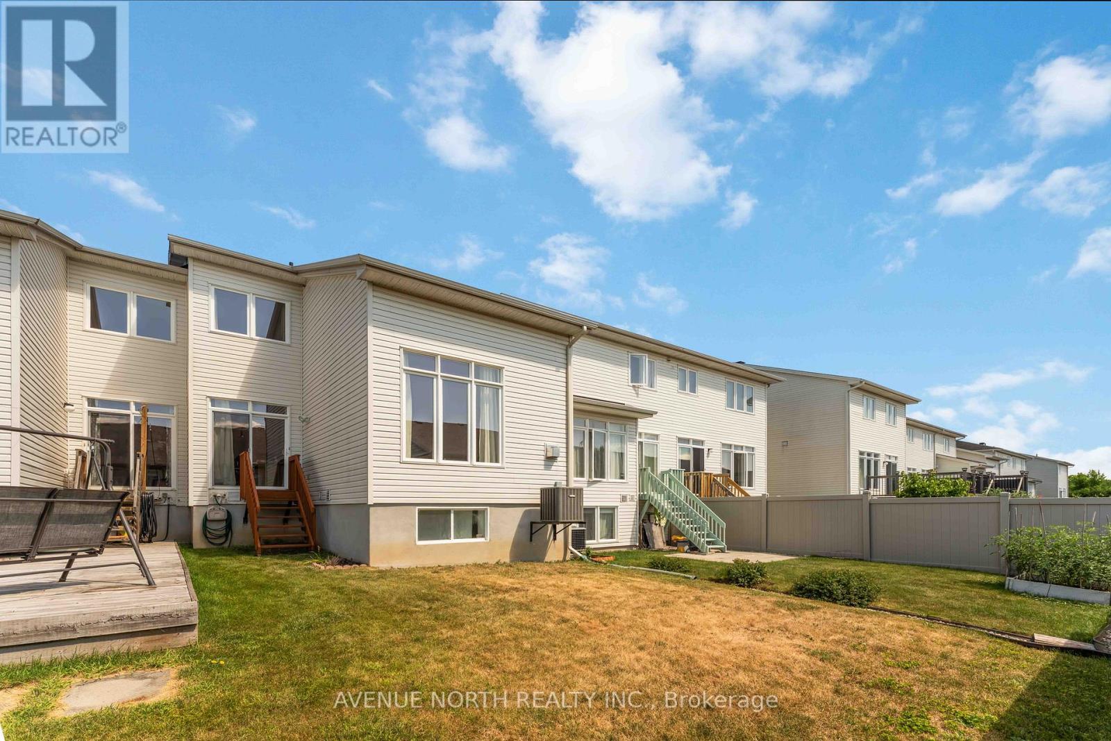 241 Waymark Crescent, Ottawa, Ontario K2M 0A6 - Photo 21 - X12573842