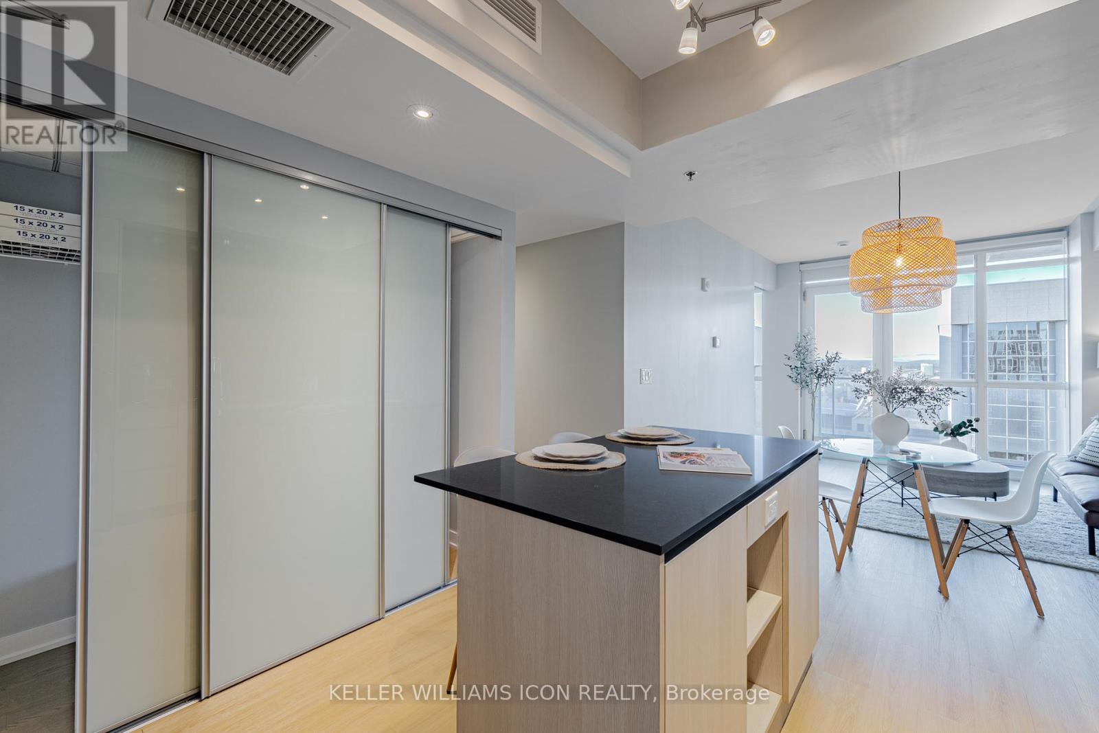 2015 - 199 Slater Street, Ottawa, Ontario K1P 0C8 - Photo 11 - X12573872