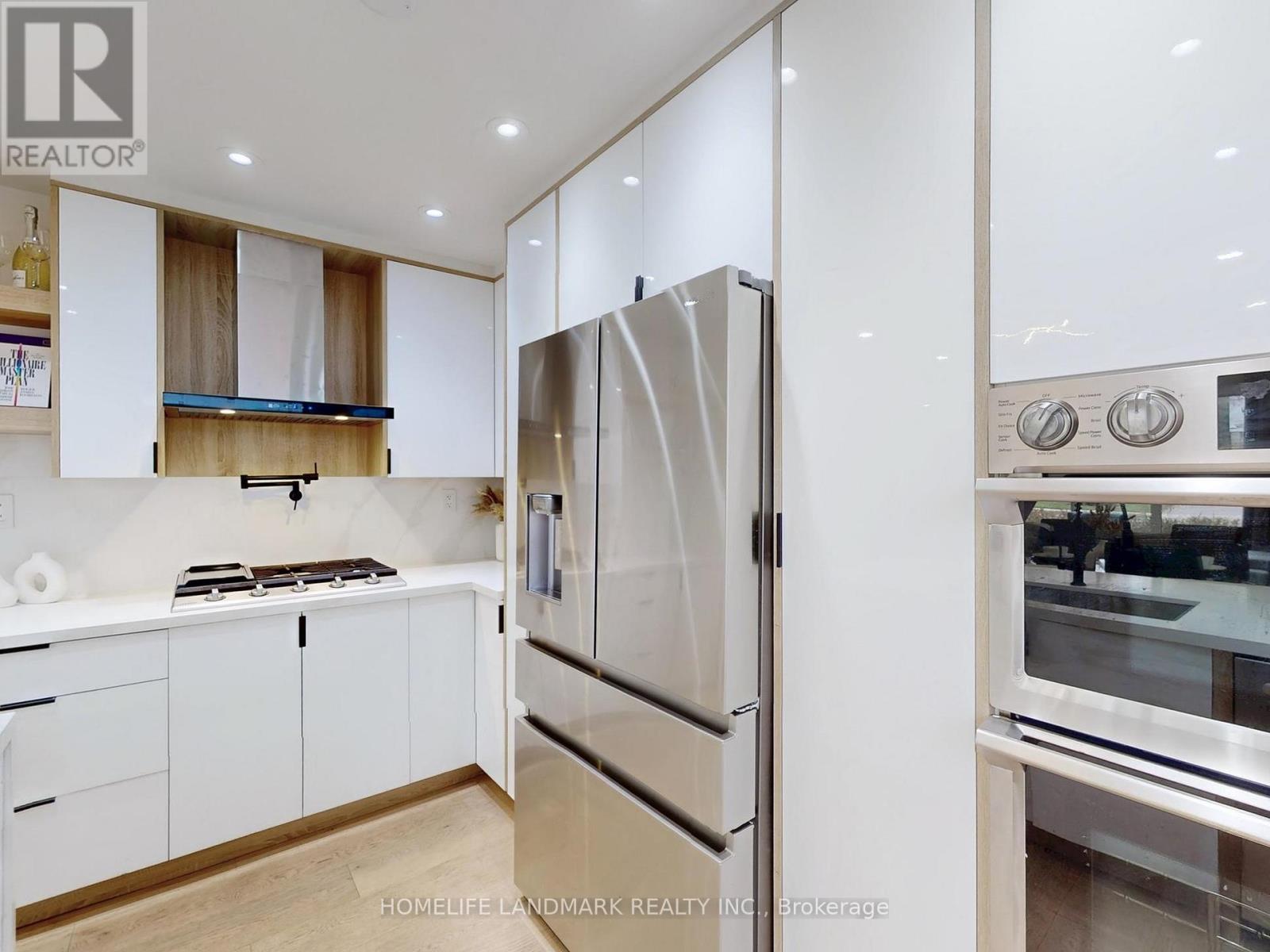 31 Henderson Avenue, Markham, Ontario  L3T 2K5 - Photo 8 - N12570520