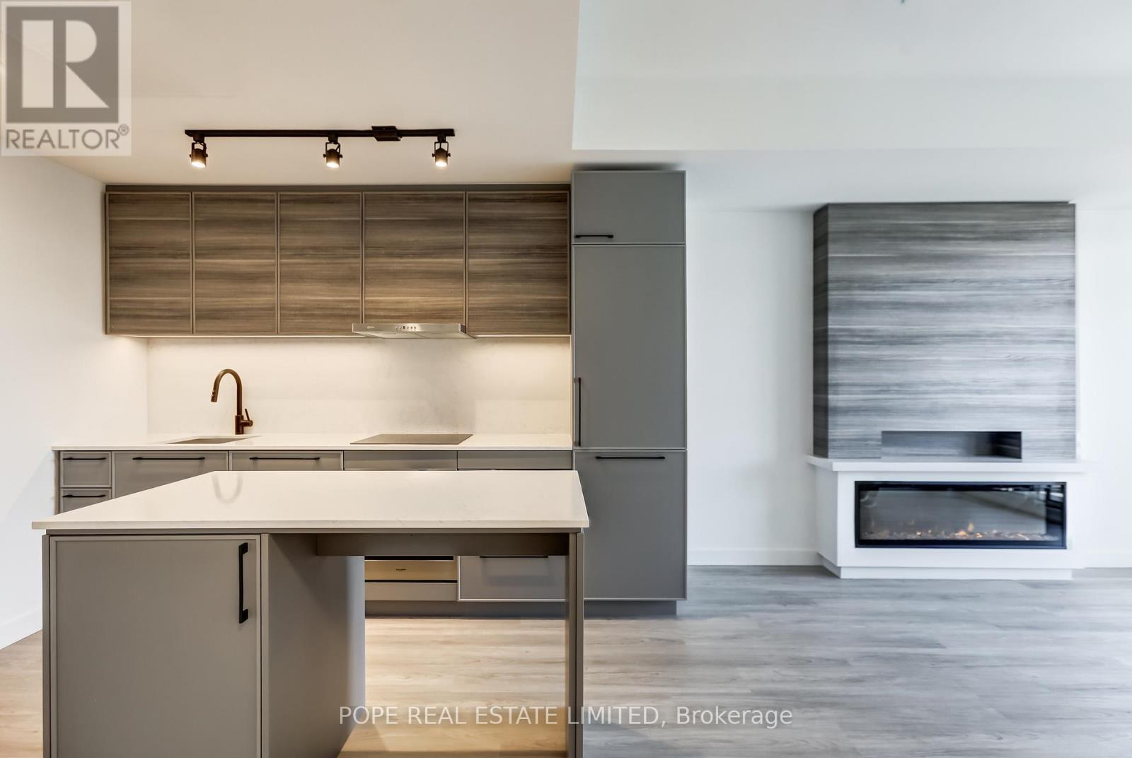 1211 - 1050 Eastern Avenue, Toronto, Ontario  M4L 0B7 - Photo 8 - E12573860