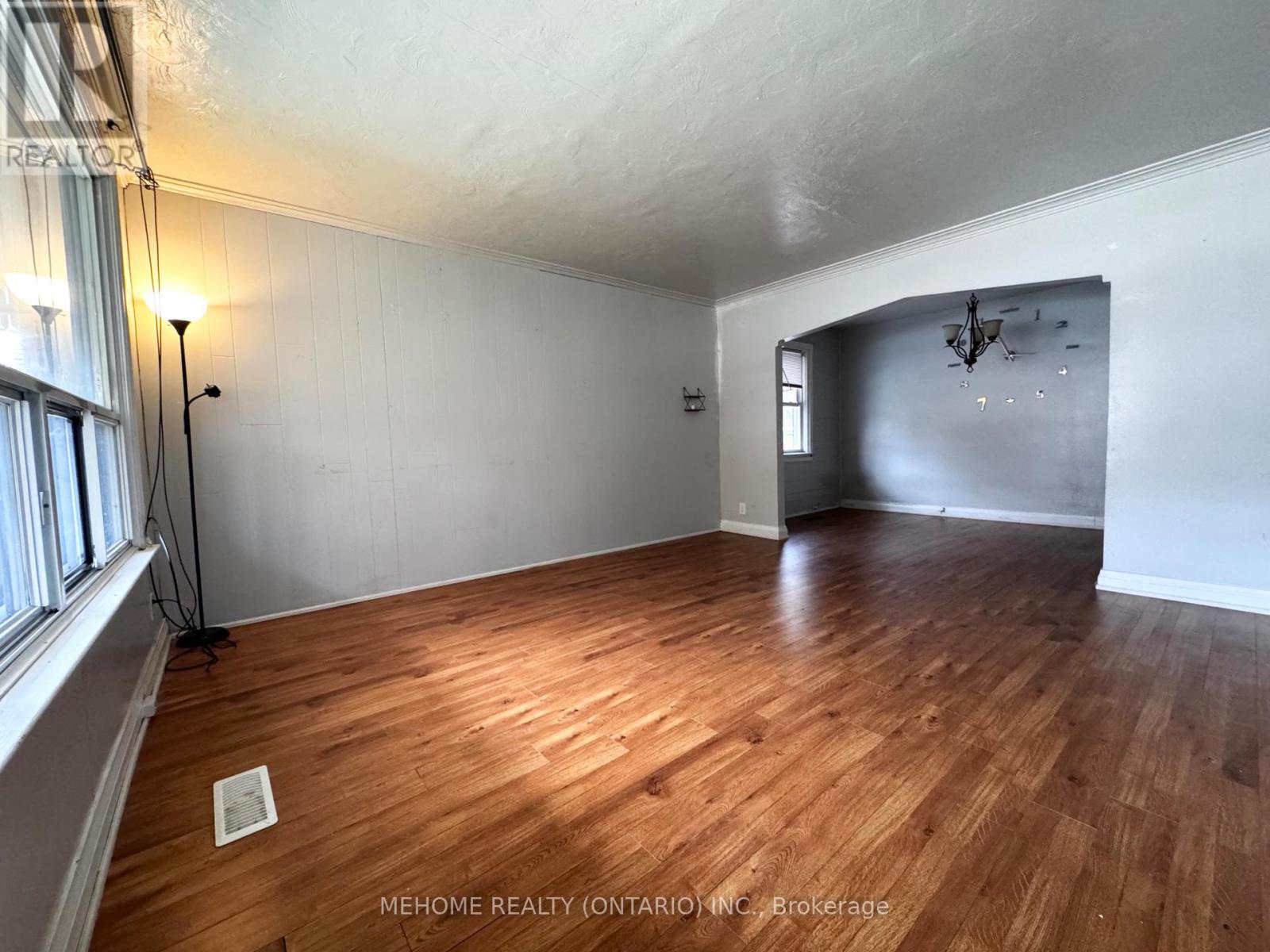 292 Poyntz Avenue, Toronto, Ontario  M2N 1J9 - Photo 2 - C12532514