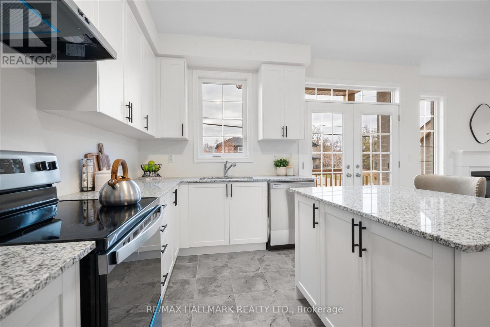 11 Tamblyn Trail, New Tecumseth, Ontario  L0G 1A0 - Photo 21 - N12573876