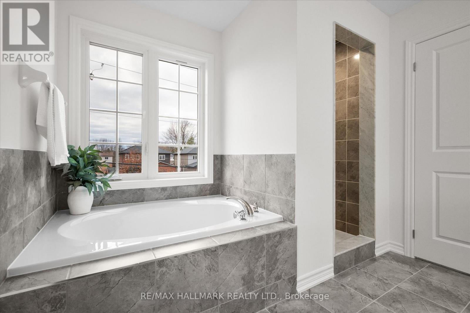 11 Tamblyn Trail, New Tecumseth, Ontario  L0G 1A0 - Photo 32 - N12573876