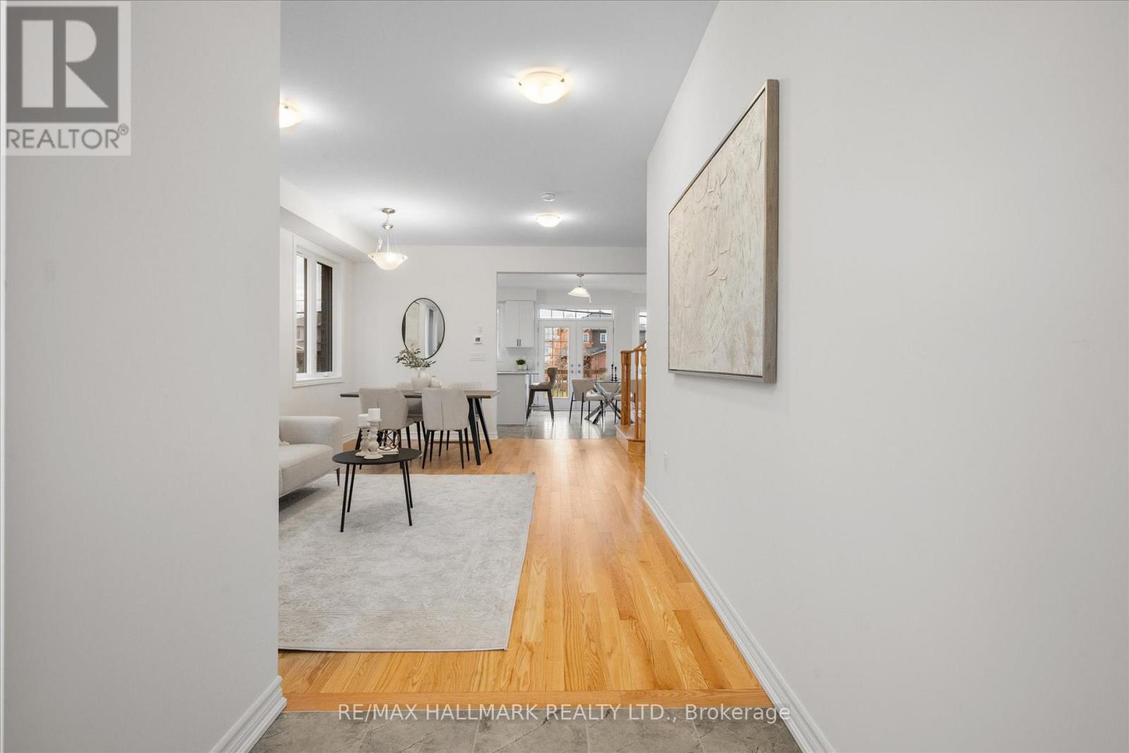 11 Tamblyn Trail, New Tecumseth, Ontario  L0G 1A0 - Photo 5 - N12573876