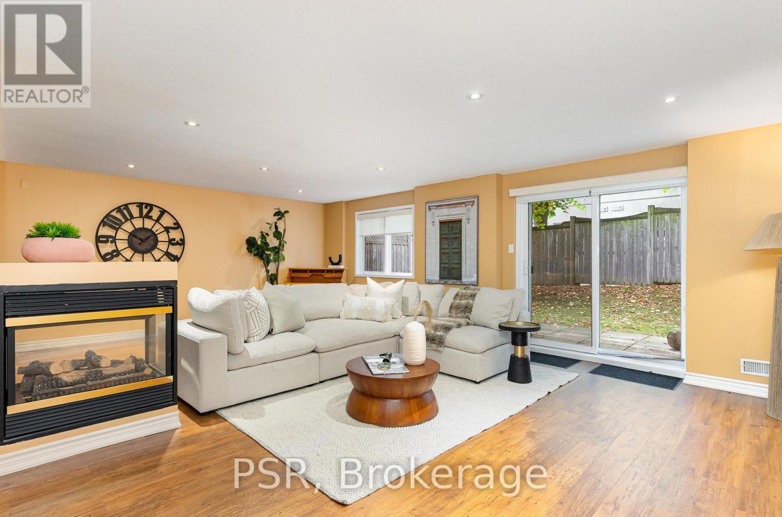 17 - 1010 Cristina Court, Mississauga, Ontario  L5J 4T7 - Photo 29 - W12573840