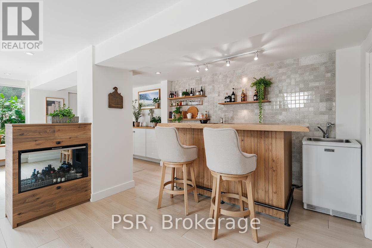 17 - 1010 Cristina Court, Mississauga, Ontario  L5J 4T7 - Photo 34 - W12573840