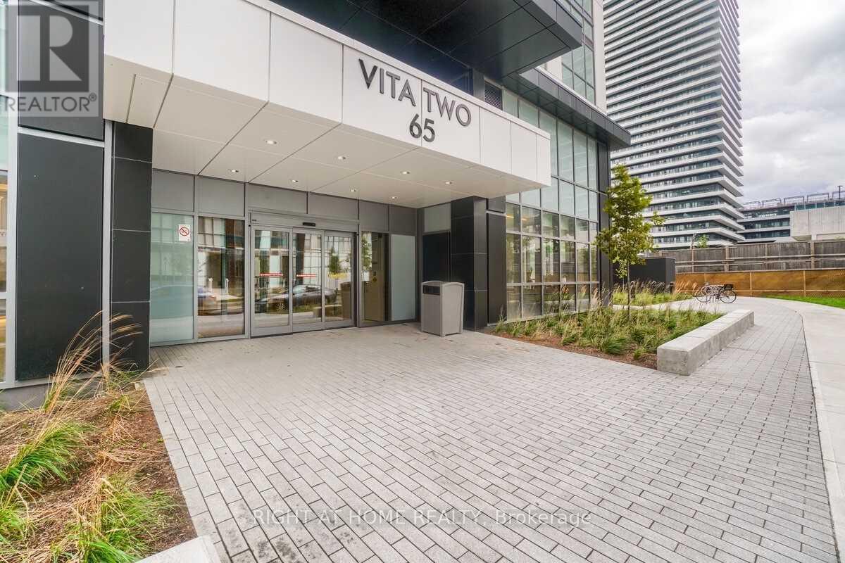 1205 - 65 ANNIE CRAIG DRIVE, Toronto, Ontario