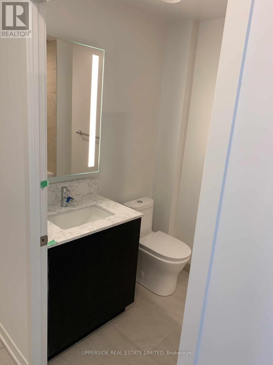 401 - 270 Dufferin Street, Toronto, Ontario  M6K 0H8 - Photo 12 - W12573858