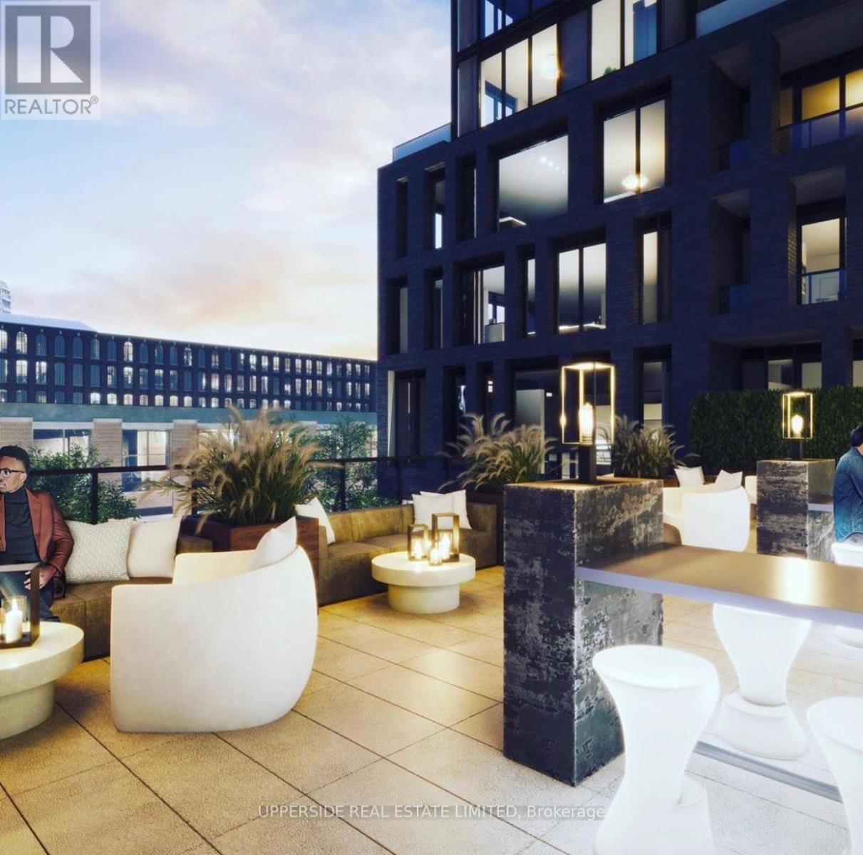 401 - 270 Dufferin Street, Toronto, Ontario  M6K 0H8 - Photo 3 - W12573858